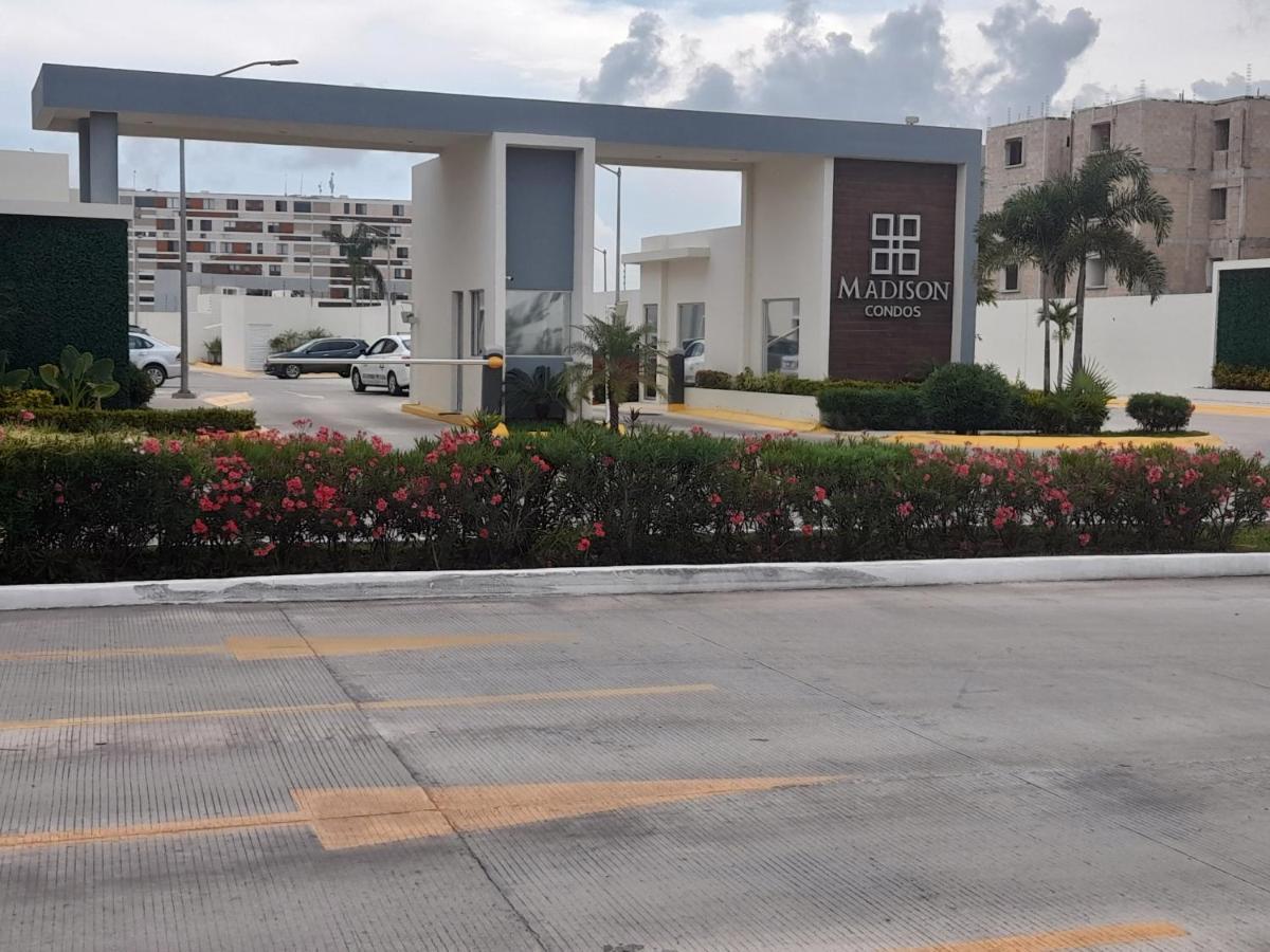 Gorgeous Apartment Hoestel Long Island! Cancún Esterno foto