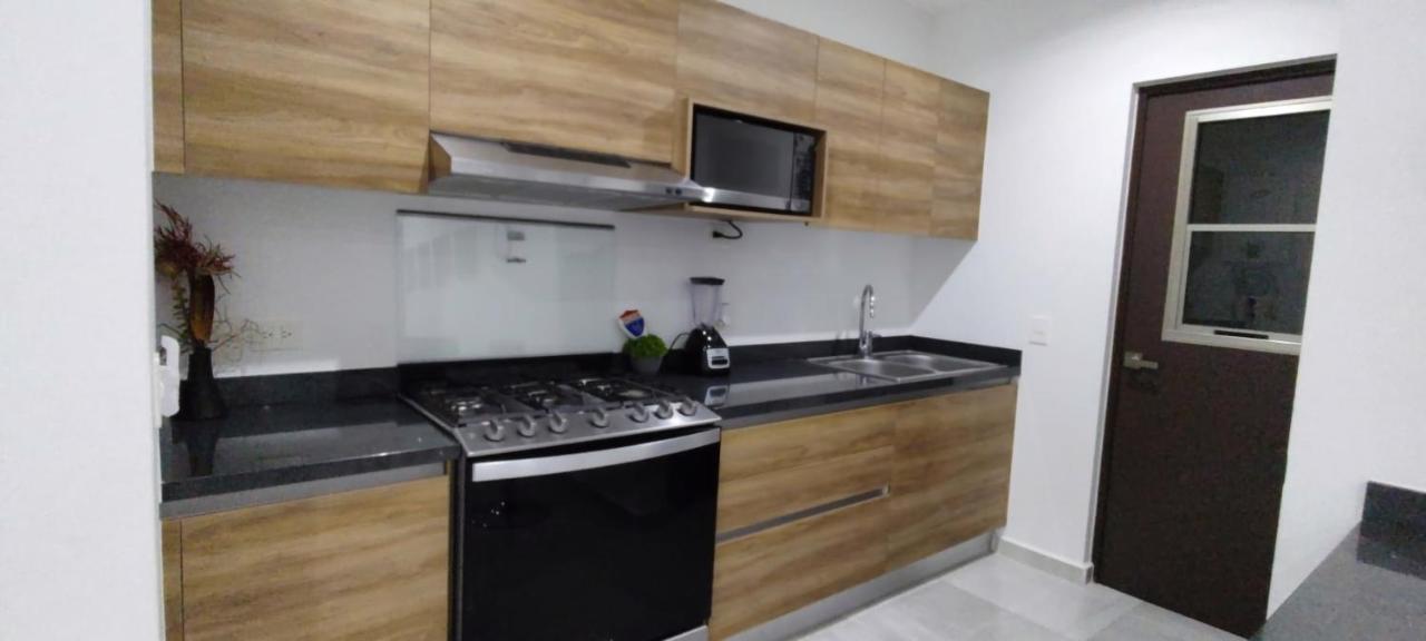 Gorgeous Apartment Hoestel Long Island! Cancún Esterno foto